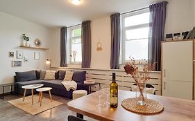 Kleine Moselruhe - Gemütliche Ferienwohnung in Top-Lage - bis 3 Personen, Parkplatz&WLAN - BG Living&Hosting